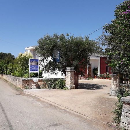 Trulli Convertini Locorotondo Eksteriør bilde