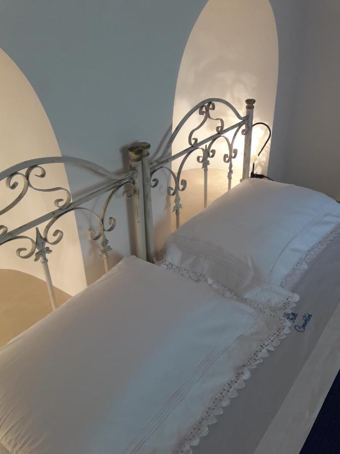 Trulli Convertini Locorotondo Eksteriør bilde