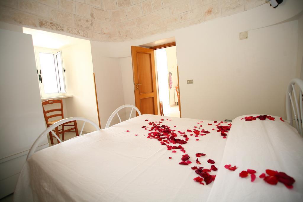 Trulli Convertini Locorotondo Rom bilde