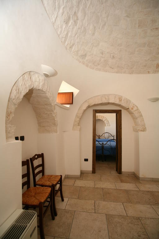 Trulli Convertini Locorotondo Rom bilde