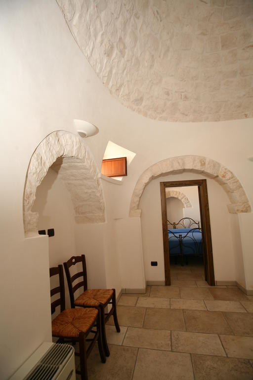 Trulli Convertini Locorotondo Rom bilde